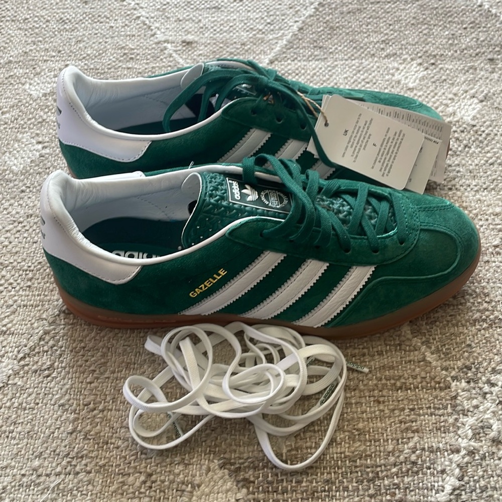 BRAND NEW adidas Gazelle shoes in collegiate green, white stripes and gum bottom